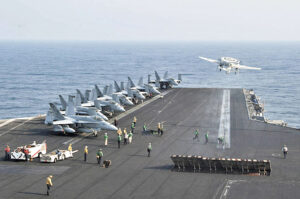 航母兵臨城下與馬斯喀特僵局:美伊「強制外交」的危險博弈